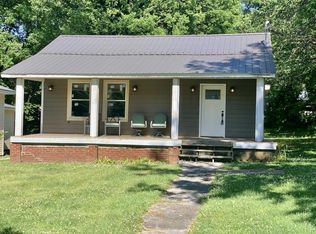 1127 S High St, Columbia, TN 38401
