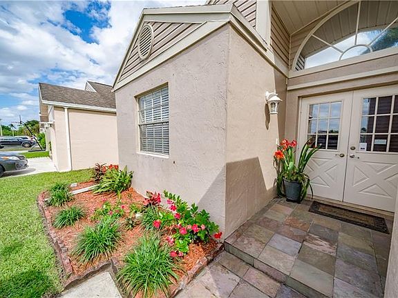 4th image of 9956 W Elm Ln