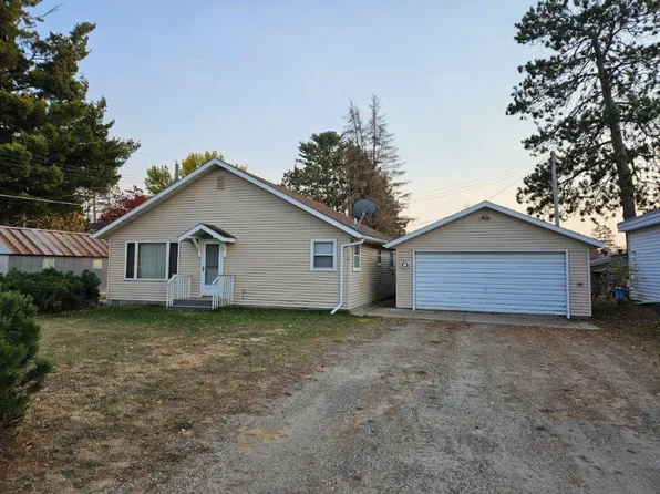110 5th St NE, Bagley, MN 56621