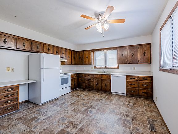 5th image of 4141 S 51st St