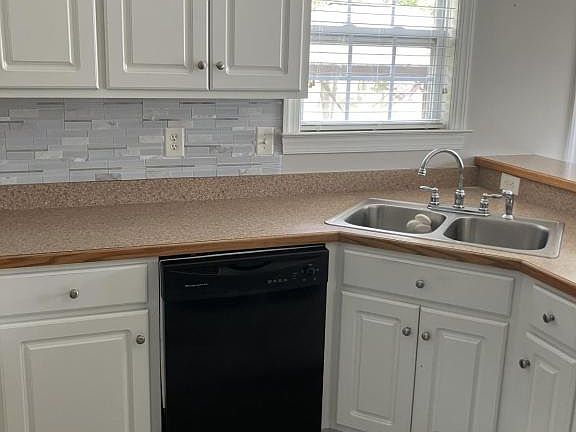 5th image of 2703 Gregory Ct