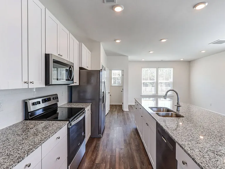 Highland Townhomes — Photo 2