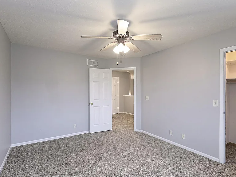8805 Venice Ln — Photo 24