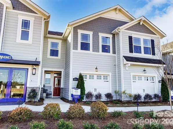 328 Laura Elizabeth Ln, Clover, SC 29710