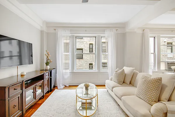 Sold by John Downey, LREB | media 2