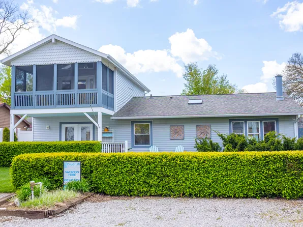 316 N Berrien St, New Buffalo, MI 49117