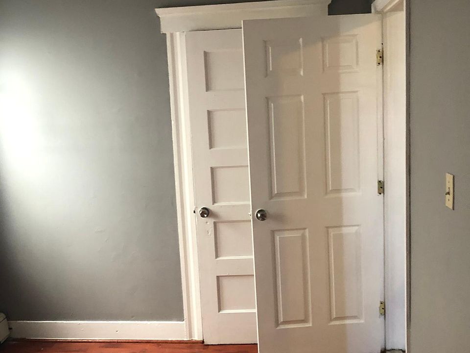 2nd image of 1055 Lafayette St Floor 1