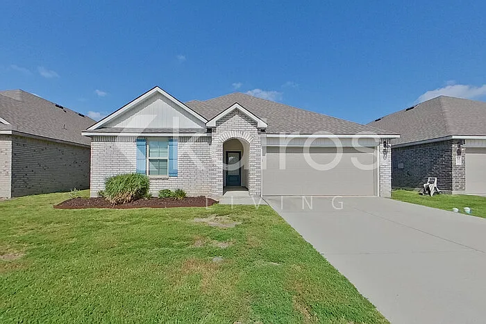 118 Santiago Ct — Photo 1