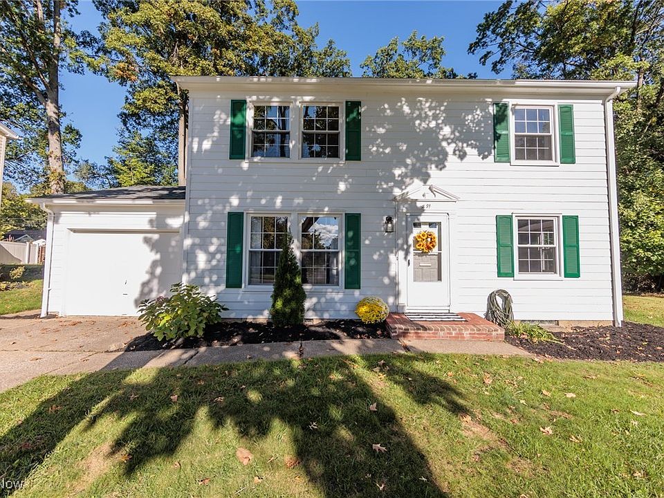 1st image of 891 Eaton Ave