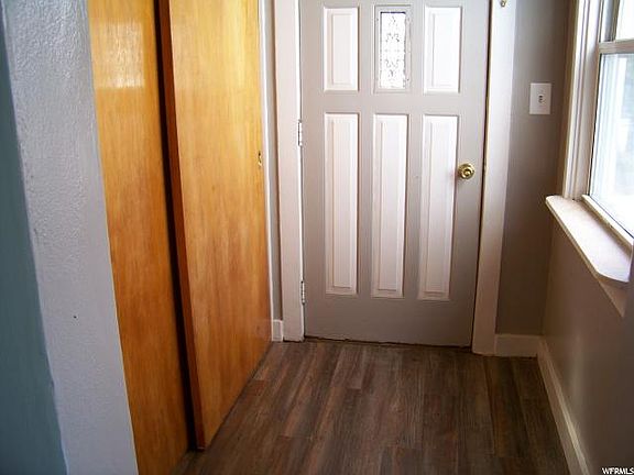 2nd image of 922 Hays St