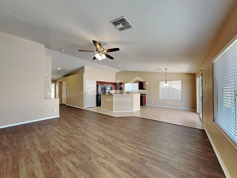 16776 W Mesquite Dr — Photo 8
