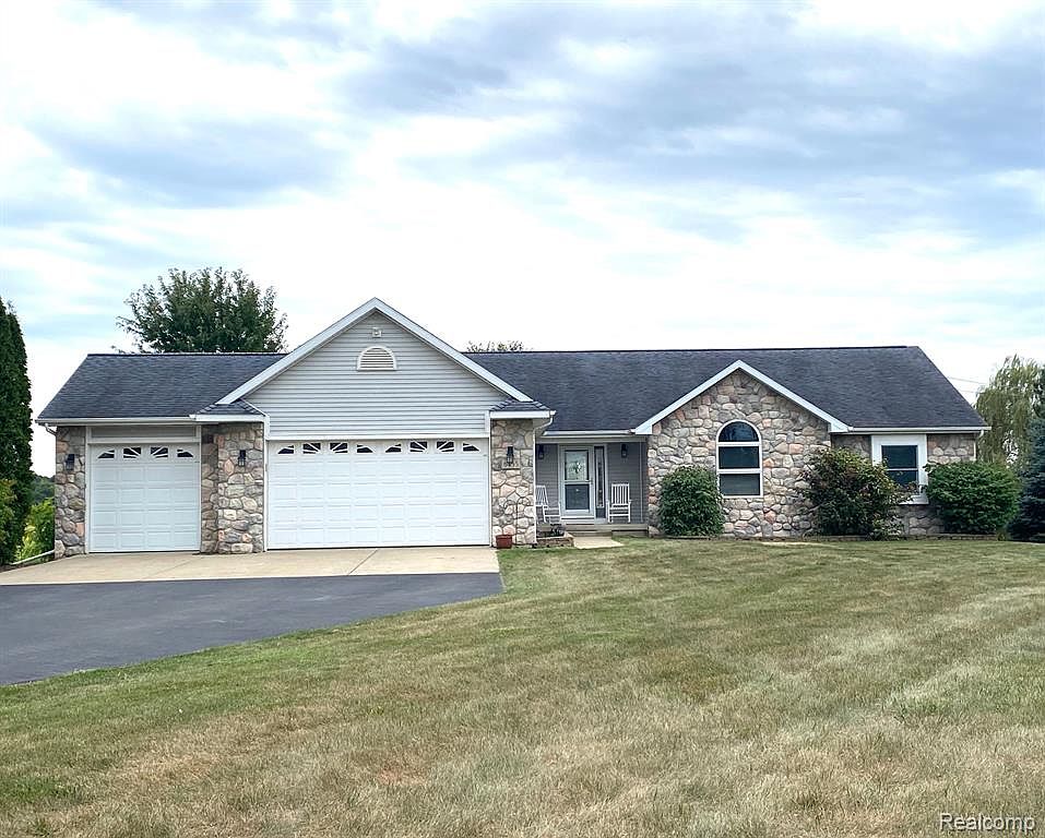6455 Grand Blanc Rd, Swartz Creek, MI 48473 Zillow