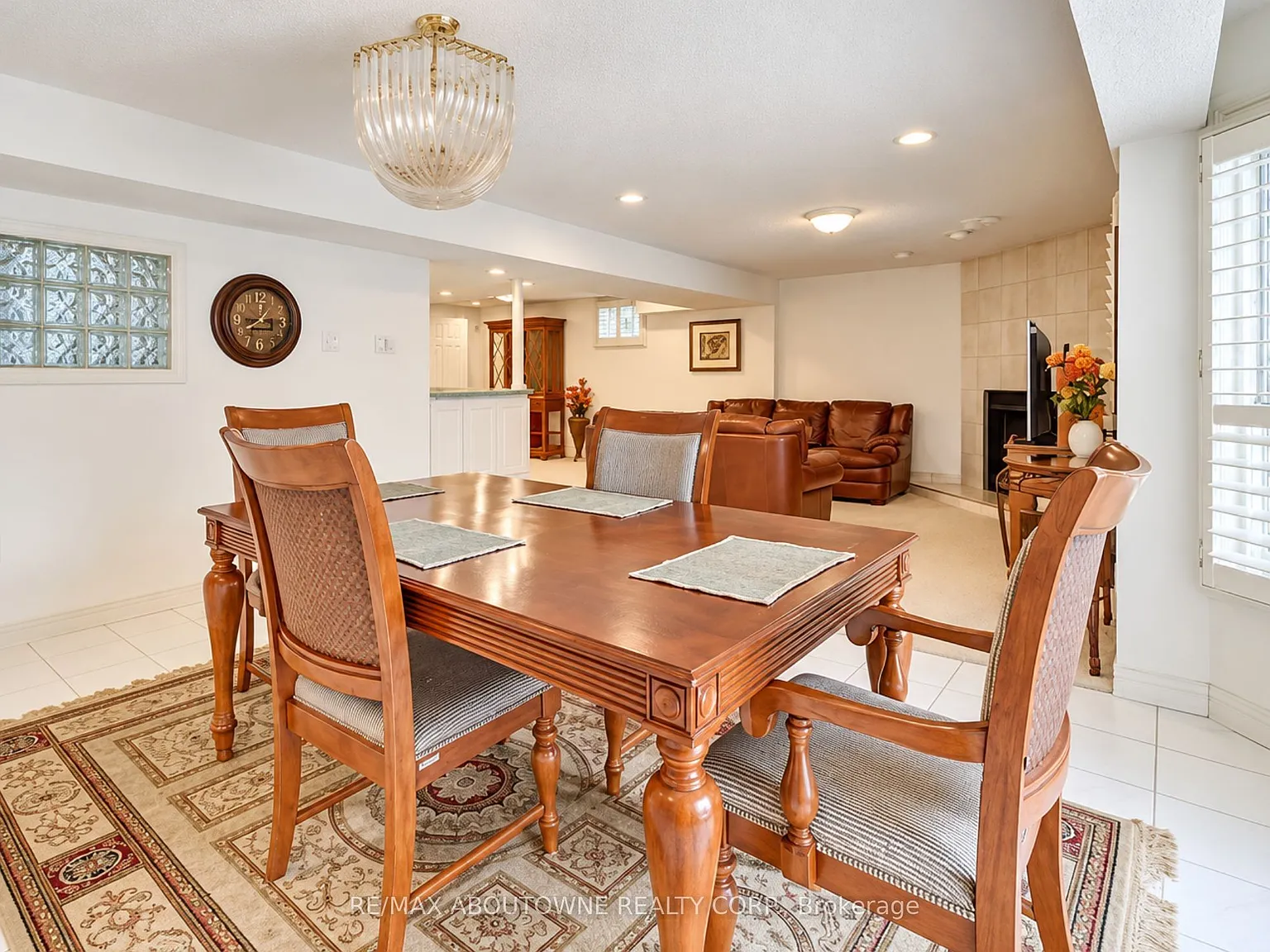2 bed, $2,450 — Photo 3