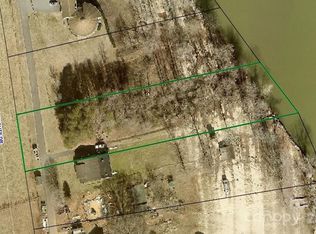 6012 Lookout Heights Dr, Claremont, NC 28610