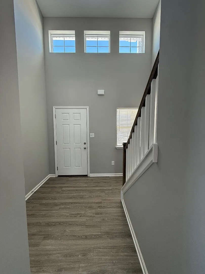 4 bed, 2.5 bath, 1695 sqft, $2,275 — Photo 4