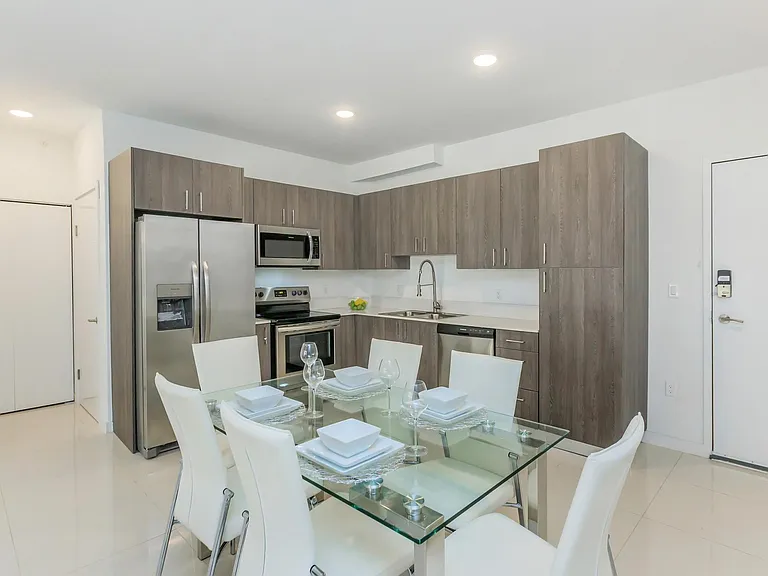 25850 SW 140th Ct — Photo 4