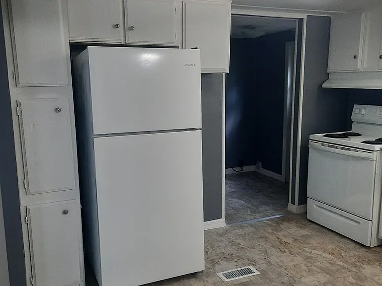 Kitchen with Refrigerator & Stove