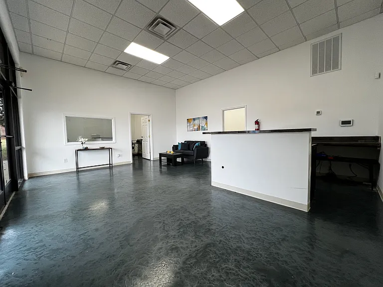 10364 Old Nashville Hwy #100 — Photo 5