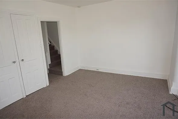 727 Haws Ave #2 — Photo 9