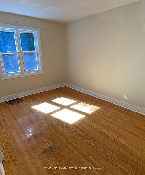 570 Gladstone Ave #1 — Photo 9