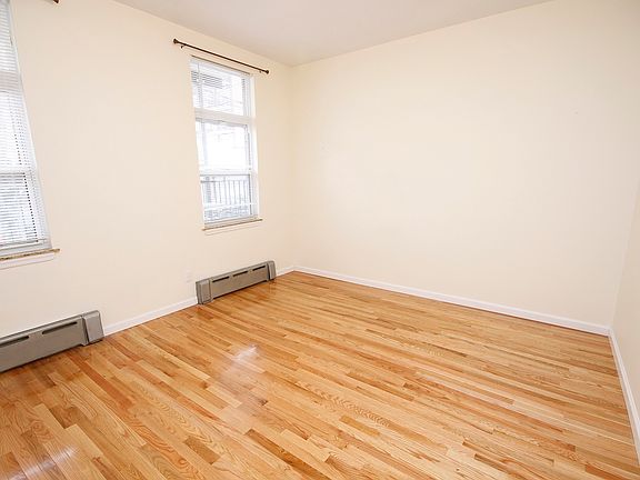 5th image of 1444 30th Dr APT 1