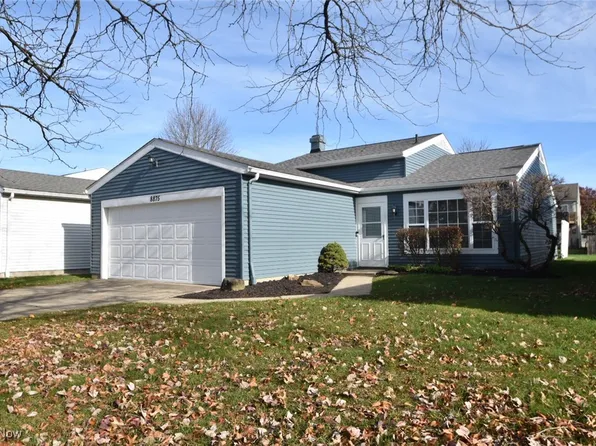 8875 Holly Ln, Olmsted Falls, OH 44138