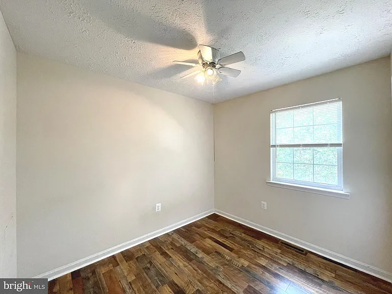 21822 Ronald Dr — Photo 10