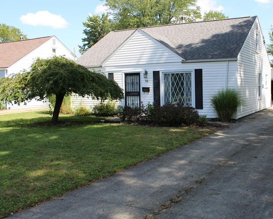 1st image of 732 Wesley Dr