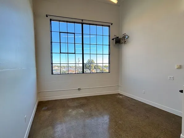 5701 International Boulevard, 5701 International Blvd #53, Oakland, CA 94621