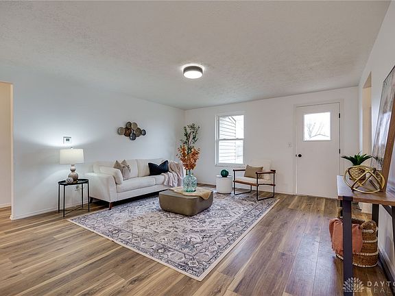 4th image of 6113 Green Knolls Dr