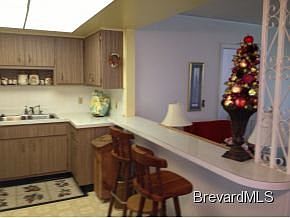 5th image of 842 Ixora Dr