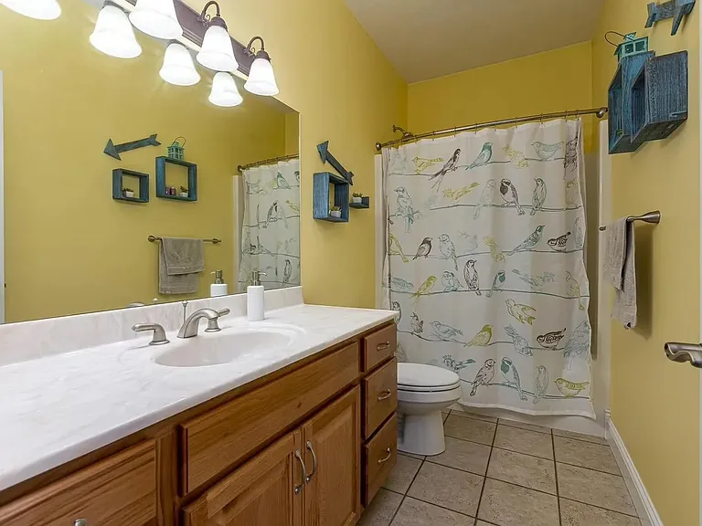 2207 Westminster Dr — Photo 18