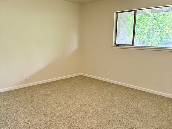 5th image of 3617-3619 Cody Way