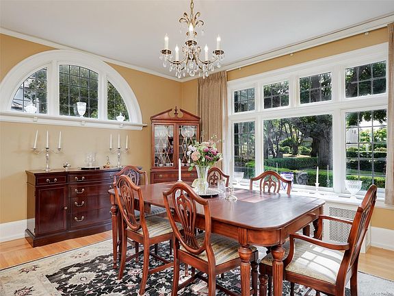 5th image of 3000 Uplands Rd