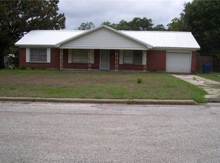 311 N Post Oak St, Navasota, TX 77868