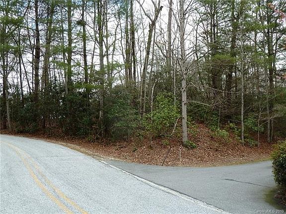 2nd image of 6 E Falls View Dr