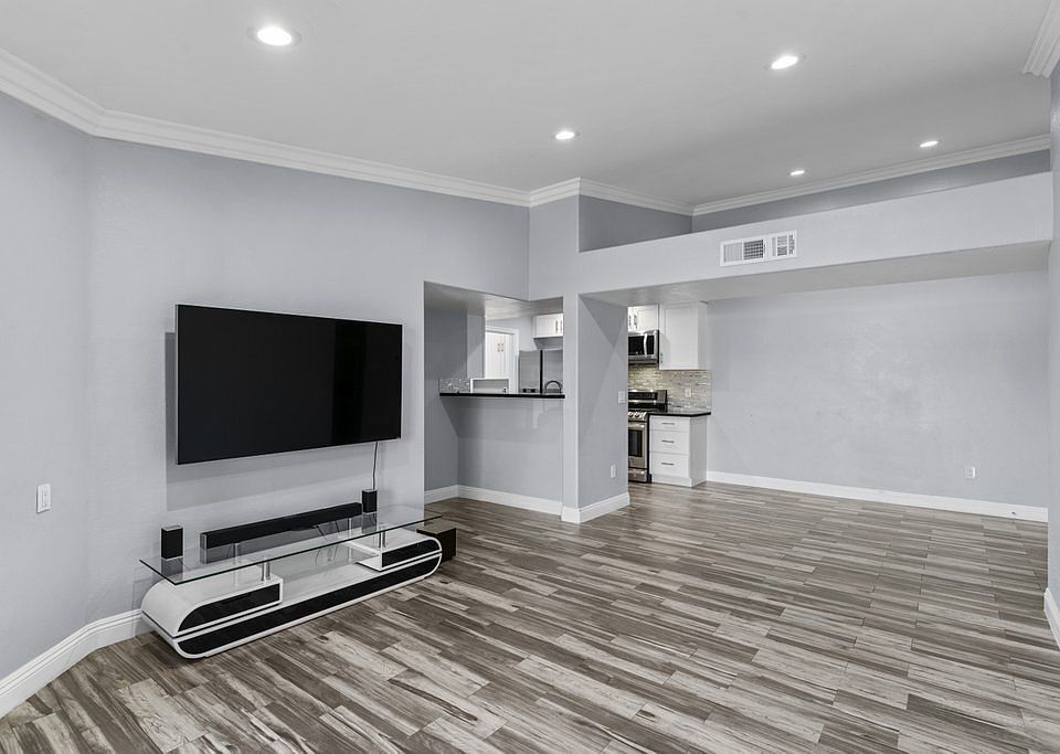 1st image of 7885 W Flamingo Rd Unit 1053