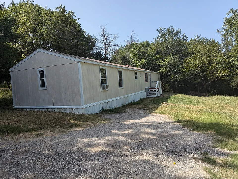 25 Charlsie Dr
