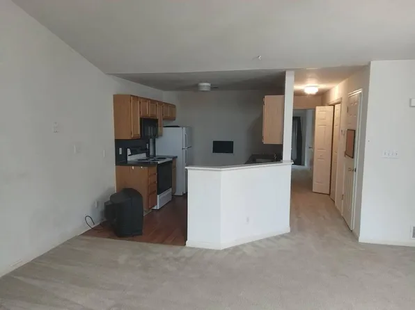 7318 Sauerkraut Ln, Macungie, PA 18062