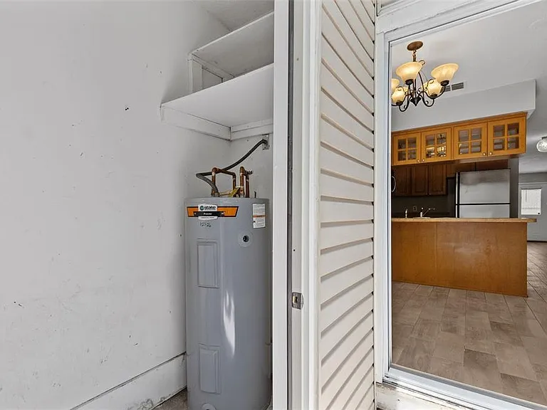 5709 Dalden Dr — Photo 18