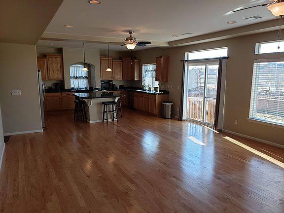4th image of 4850 Silverwood Dr
