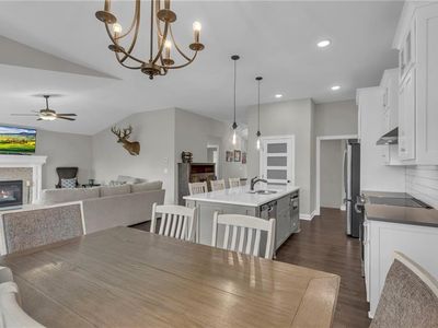 6975 W 162nd Ter, Overland Park, KS, 66085
