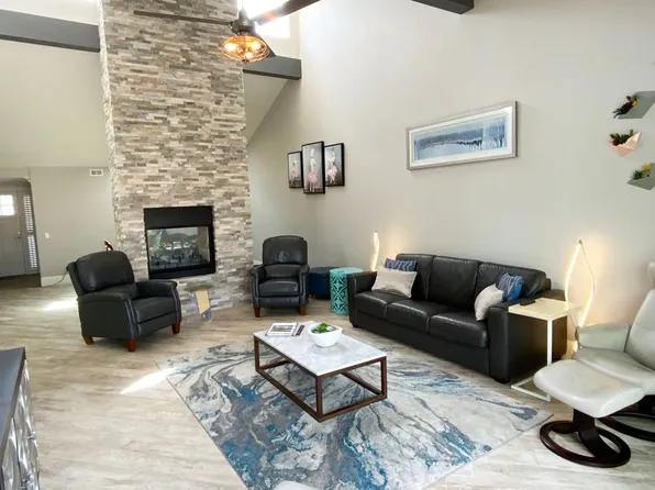 98 Kingston Ct W, Coronado, CA 92118