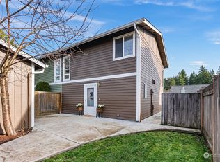 19598 2nd Ave NE, Poulsbo, WA 98370