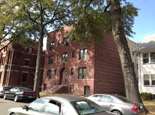 227 N Oraton Pkwy APT 206, East Orange, NJ 07017