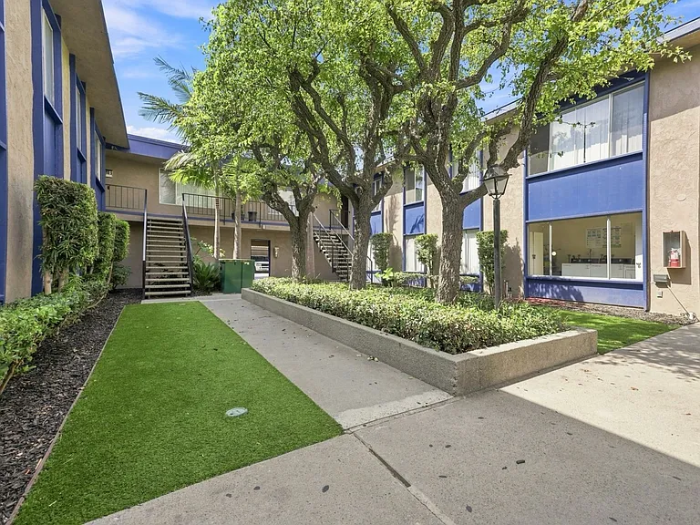 220 E Yucca St #24 — Photo 7