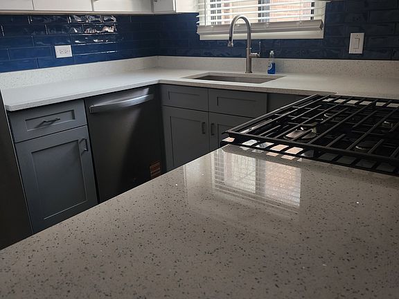 4th image of 15709 Terrace Dr #2