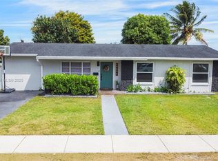 15271 SW 103rd Ave, Miami, FL 33157