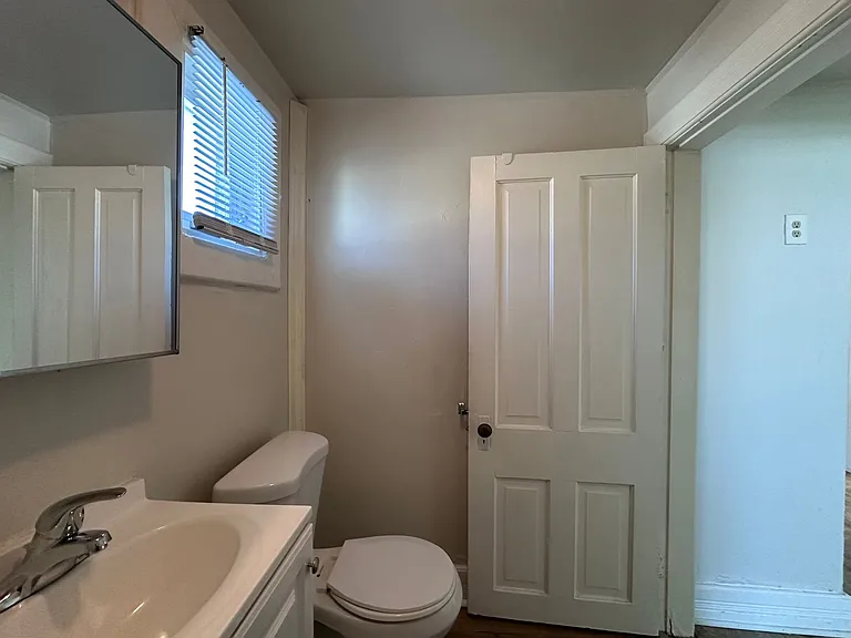 712 S Oakland Ave — Photo 19