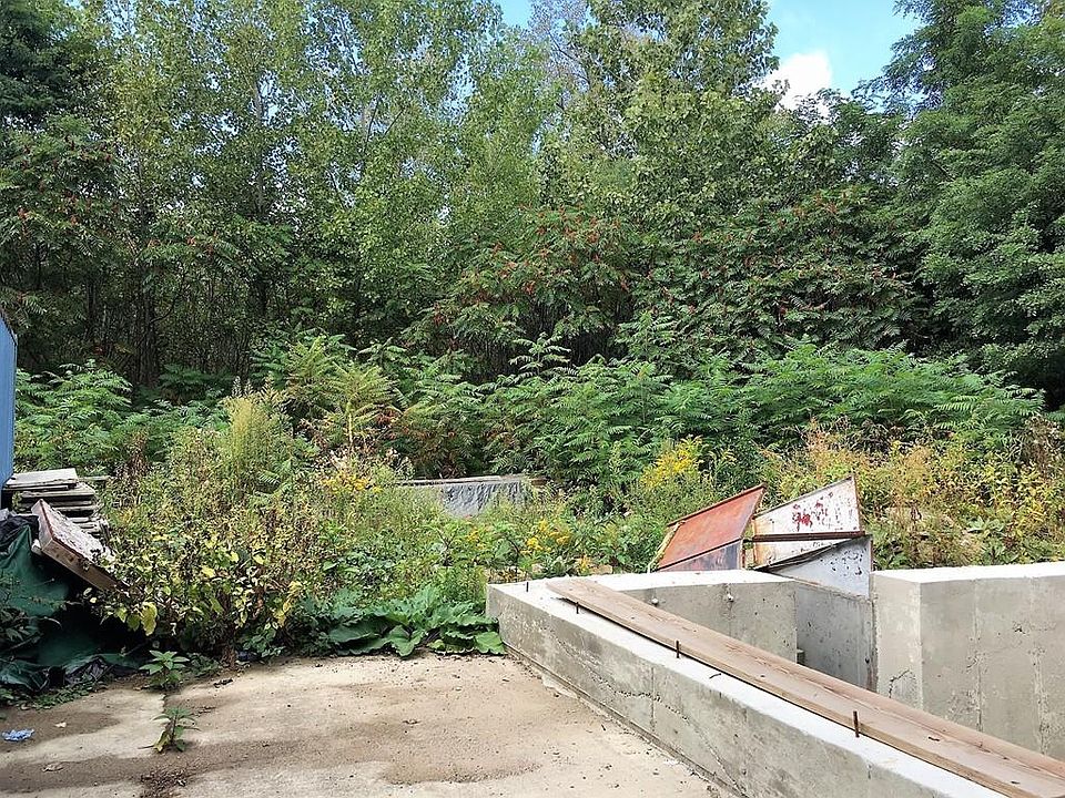 2nd image of 455 Northampton St